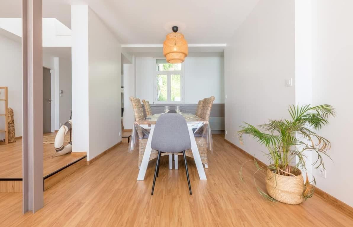 Les Pieds Dans L'Eau - Bel Appartement - Vue Mer Cancale Exterior foto